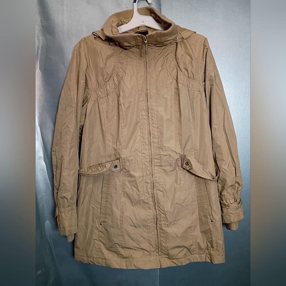 Tail Women's Utility Jacket in Khaki